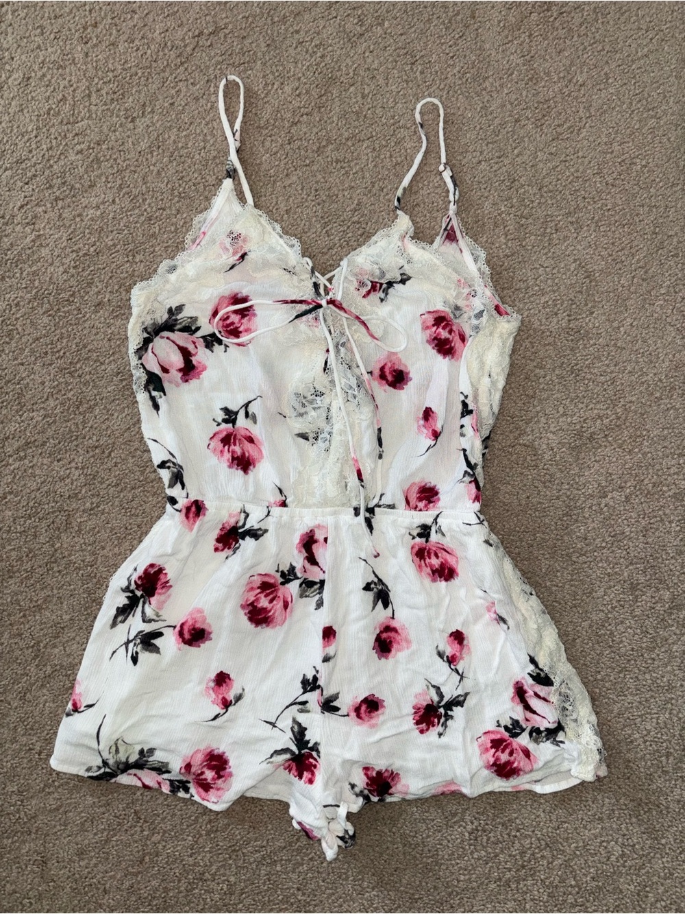 Kendall & Kylie White Floral Lace-Trim Romper with Pink Rose Print
